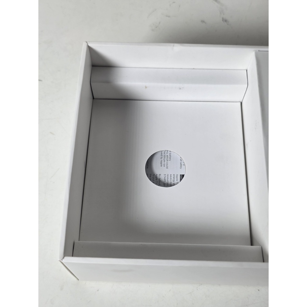 Apple TV Media Streamer Box, Black, with Remote Model A1625 - Picture 10 of 10